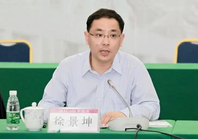 徐景坤委员：建议硕士研究生招生改为申请审核制