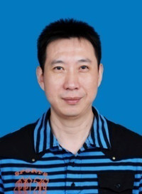 王 磊