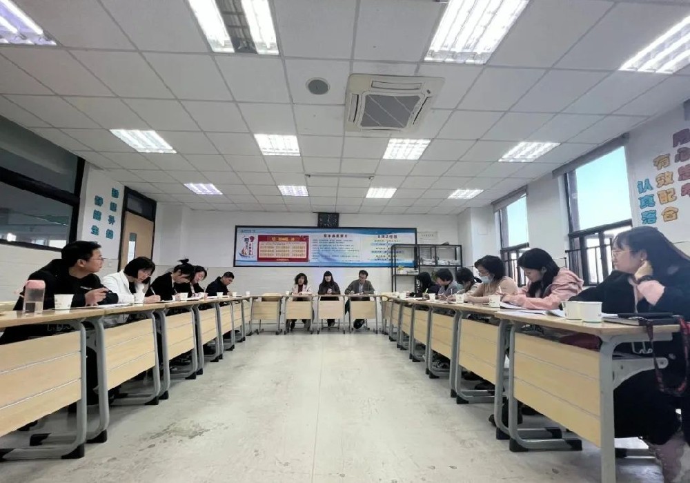 注重策略 备战中考——蓝田县初级中学与西安市经开第一学校开展研讨活动